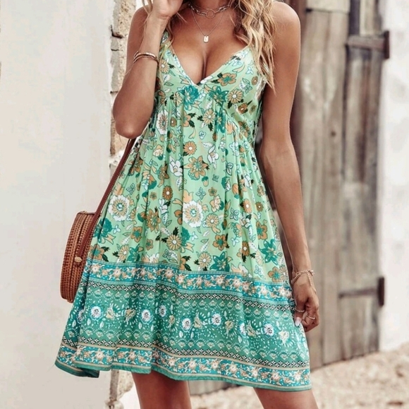 Women's boho floral green dress - Picture 2 of 12